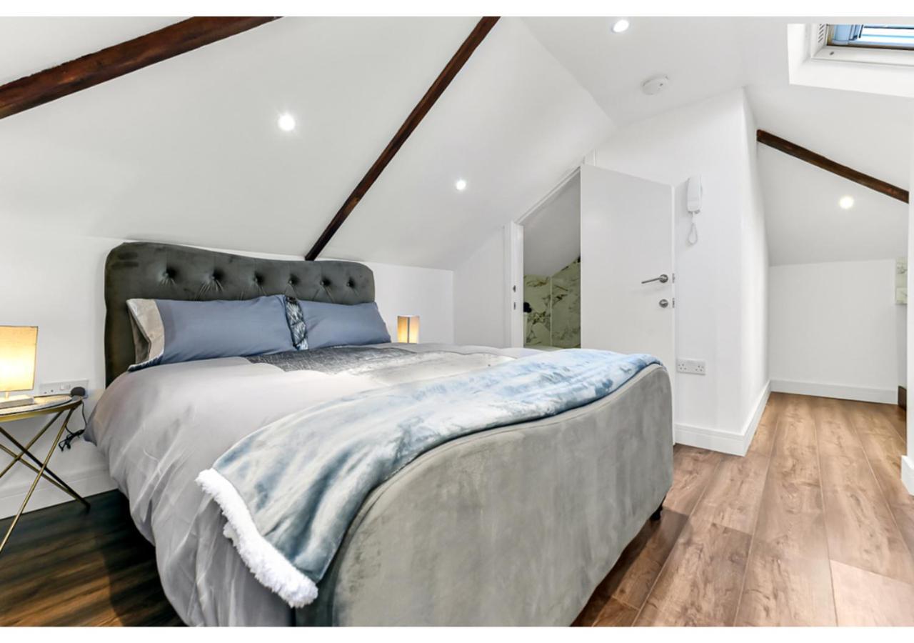 Sleek And Modern Studio With Minimalist Vibe Lägenhet Chelmsford Exteriör bild